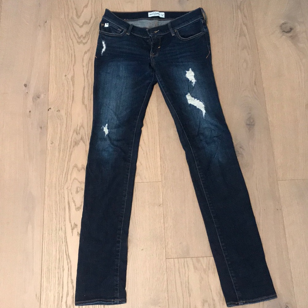 Medium/Dark Wash Ripped Jeans